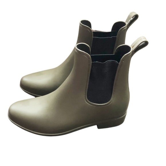 Target Women’s Olive Green Rain Waterproof Weatherproof Rubber Ankle Booties - Picture 6 of 16